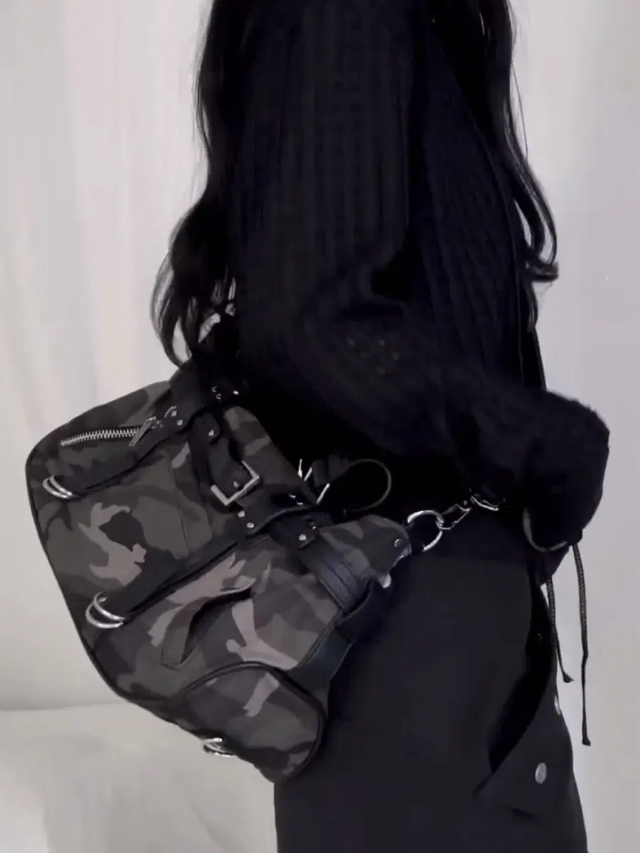 PALE JADE | 페일제이드 Pale Jade Belted Duffle Bag Camo